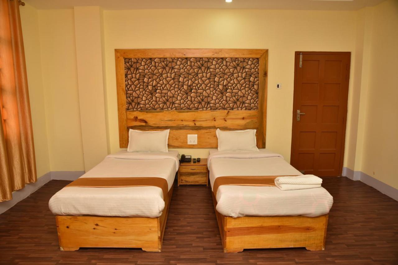 Hotel City Palace Inn Shillong Ngoại thất bức ảnh