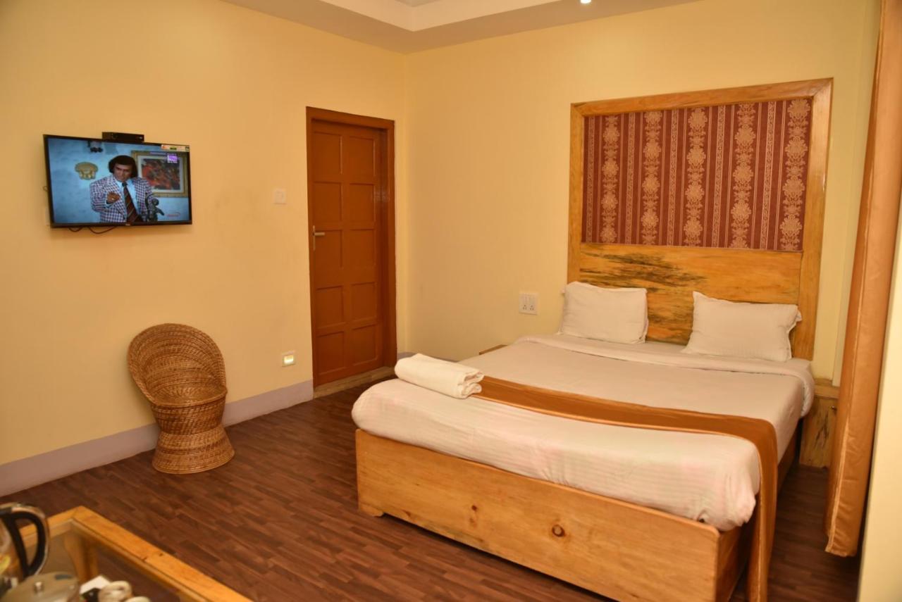 Hotel City Palace Inn Shillong Ngoại thất bức ảnh
