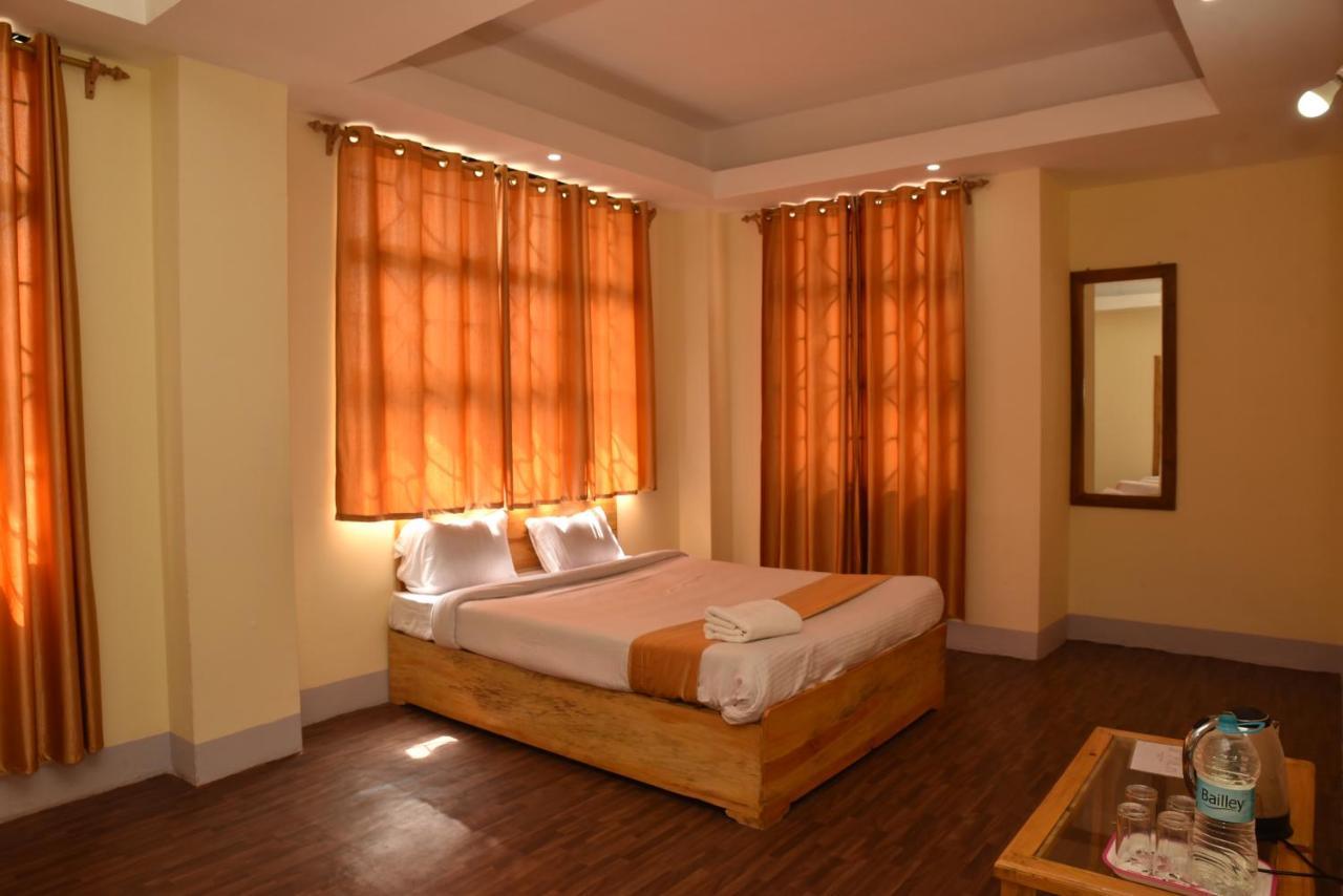 Hotel City Palace Inn Shillong Ngoại thất bức ảnh